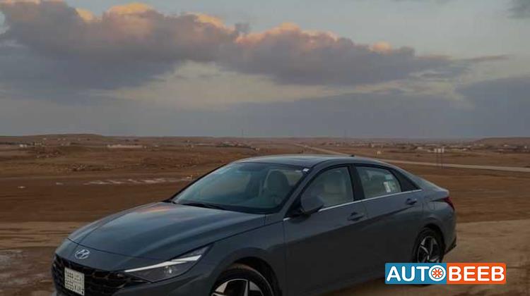 Hyundai Elantra 2024